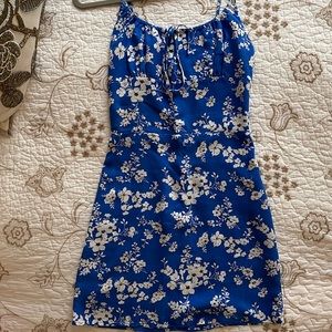 Cute Floral Dress by PAPAYA